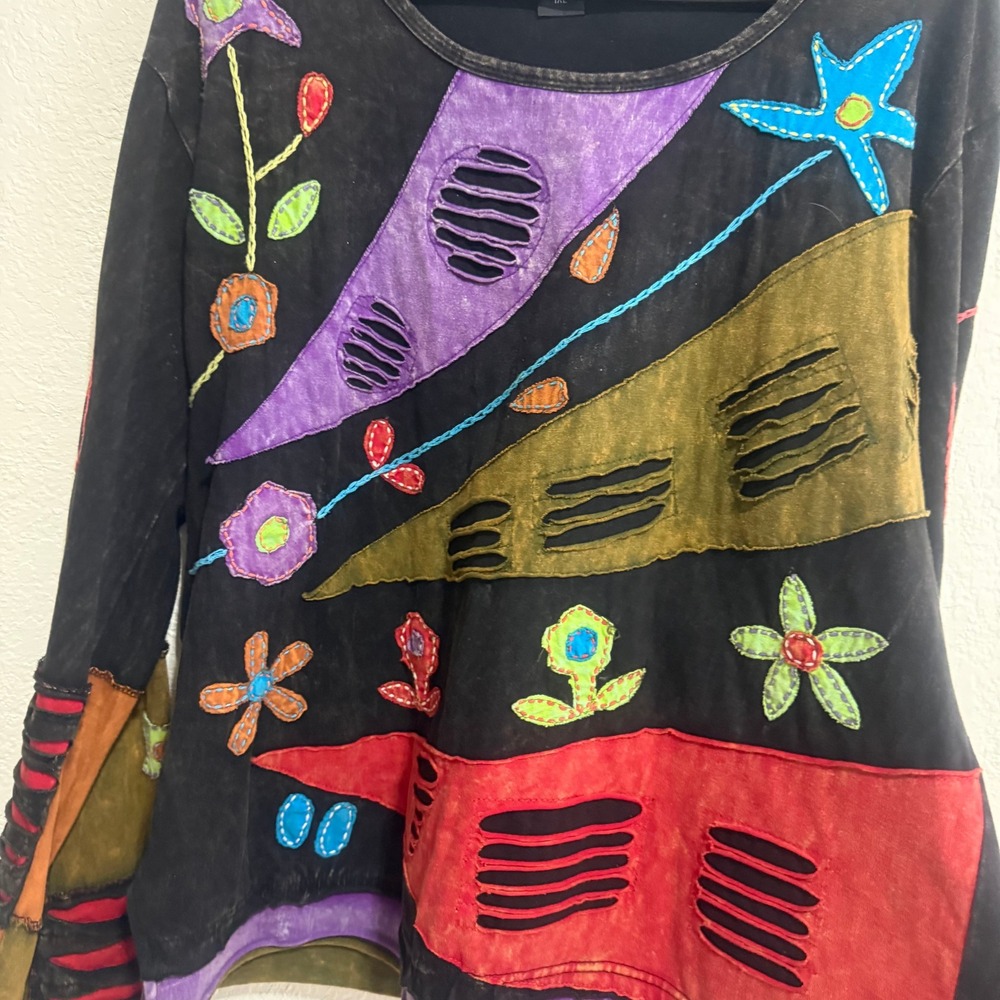 Rising International Boho Patchwork Razor Cut Flo… - image 4